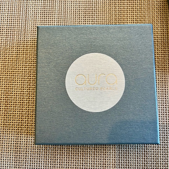 Aura Cultured Pearl Earrings - Set of 6 pairs - Picture 4 of 6